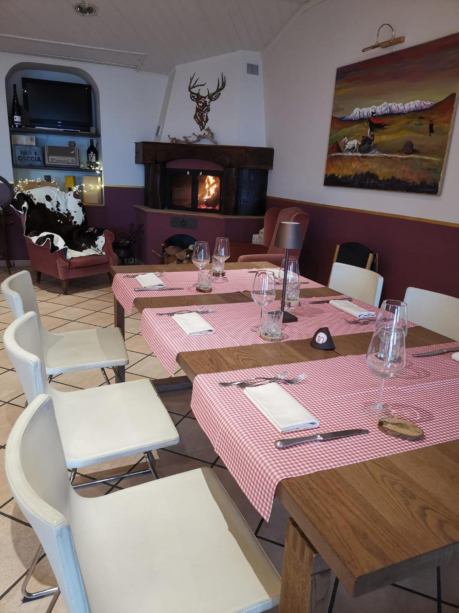 Campodonico  Hotel Pineta Ristorante Country House In Fabriano מראה חיצוני תמונה